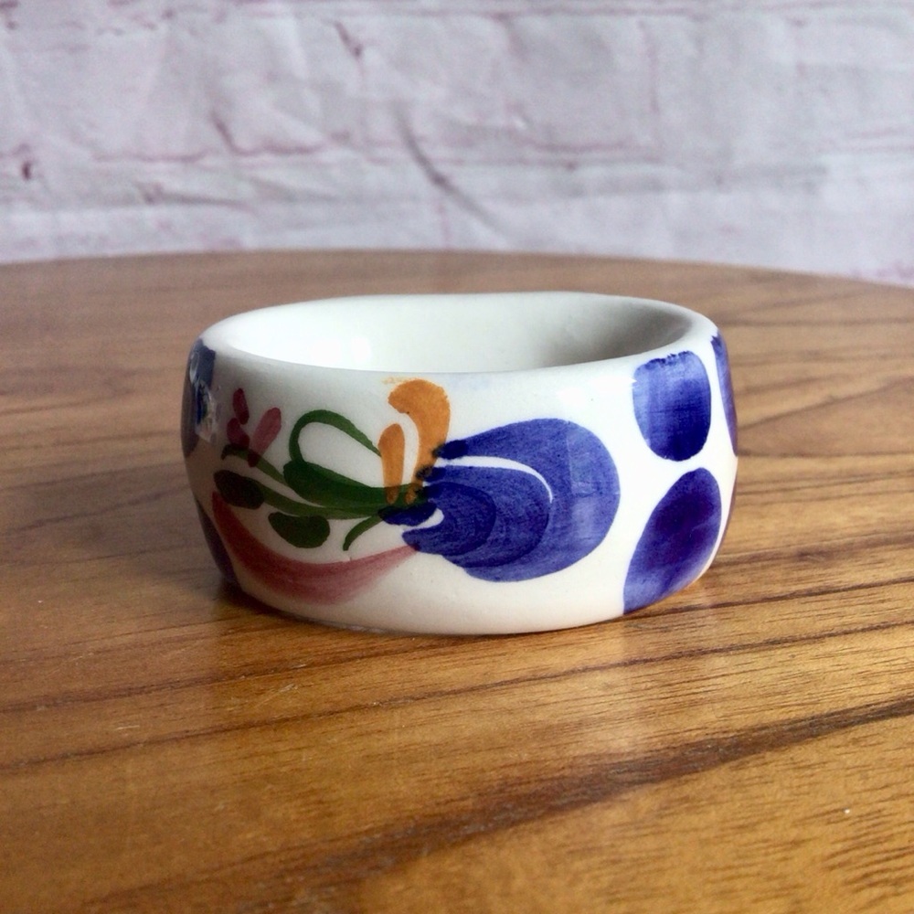 Hand Painted Blue and White Floral Ceramic Napkin Rings - Set of 6 - Picture 4 of 10